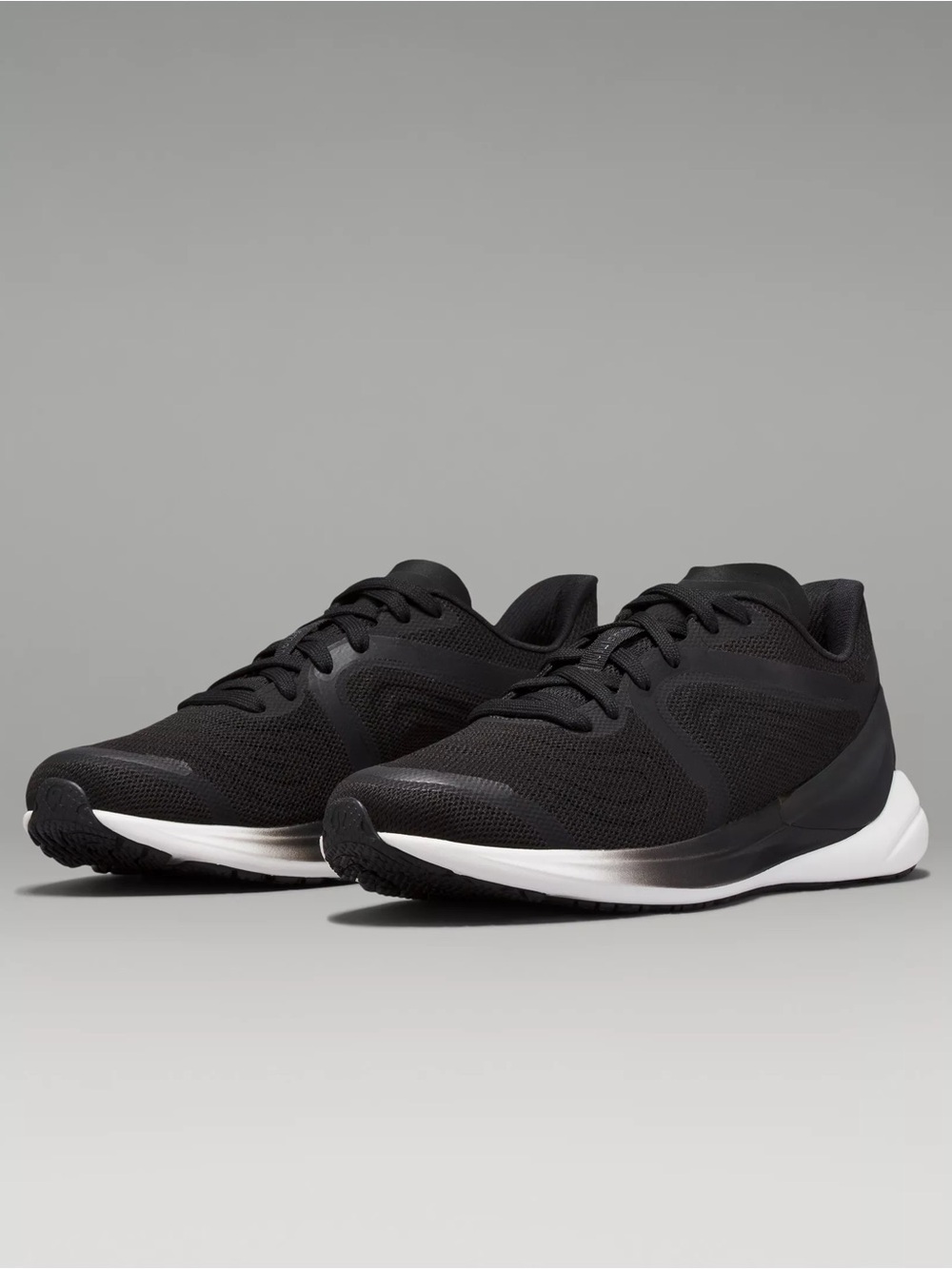 Lululemon Blissfeel Running Shoe Black 9 sporty prep tennis pickleball athletic